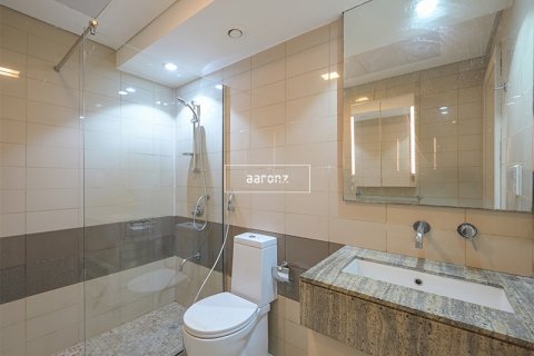Apartemen di Downtown Dubai (Downtown Burj Dubai), UEA 1 kamar tidur, 75.8 m2 nomor 638093 - foto 12