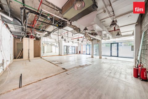 Tienda en alquiler en Dubai, EAU 123.6 m2 № 714401 - foto 3
