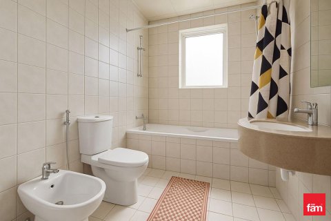 Пәтер Дубай, БАӘ-да 2 жатын бөлмелер, 121.7 м² № 661848 - фото 15