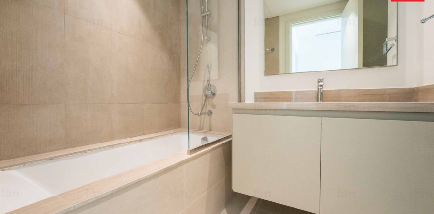 Rijtjeshuis in Dubai, VAE 3 slaapkamers, 206 vr.m. nr 652170