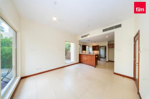 Вилла Дубай, БАӘ-да 3 жатын бөлмелер, 594.1 м² № 721141 - фото 7