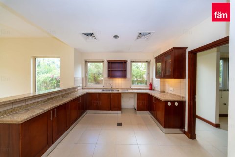 Вилла Дубай, БАӘ-да 3 жатын бөлмелер, 594.1 м² № 721141 - фото 23