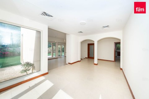 Вилла Дубай, БАӘ-да 3 жатын бөлмелер, 594.1 м² № 721141 - фото 5