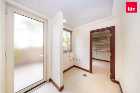 Вилла Дубай, БАӘ-да 3 жатын бөлмелер, 594.1 м² № 721141 - фото 24