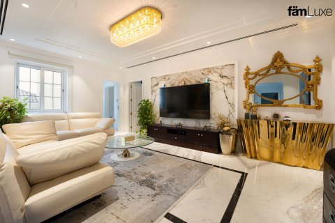 Vila u Dubai, UAE 6 spavaćih soba, 2193.7 m2 Br. 662321 - fotografija 4