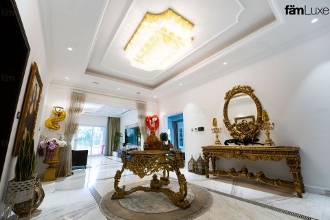 Vila u Dubai, UAE 6 spavaćih soba, 2193.7 m2 Br. 662321 - fotografija 26
