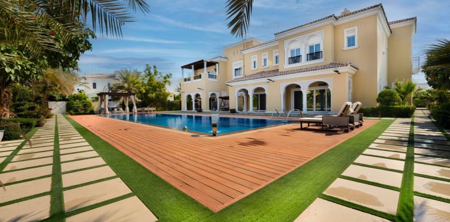 Vila v Dubai, SAE 6 spální, 2193.7 m2 č. 662321