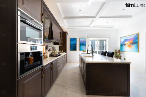 Vila u Dubai, UAE 6 spavaćih soba, 2193.7 m2 Br. 662321 - fotografija 22