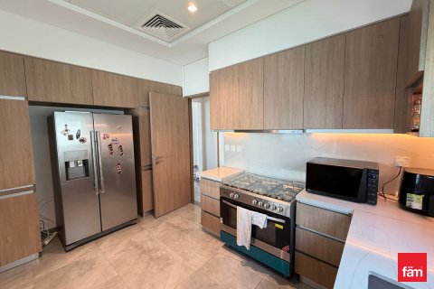 Vila u Al Furjan, Dubai, UAE 4 spavaćih soba, 462.8 m2 Br. 662319 - fotografija 17