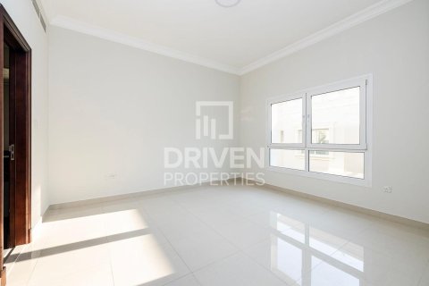 Jumeirah Village Triangle, Dubai, UAE의 임대용 빌라 침실 5개, 5500.05제곱미터 번호 765579 - 사진 12