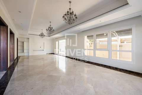 Jumeirah Village Triangle, Dubai, UAE의 임대용 빌라 침실 5개, 5500.05제곱미터 번호 765579 - 사진 4