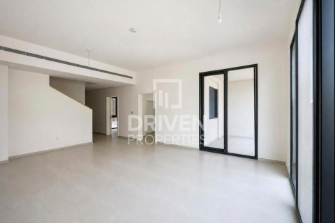 Villa zur Miete in Jebel Ali, Dubai, VAE 4 Schlafzimmer, 252.05 m2 Nr. 765578 - Foto 2
