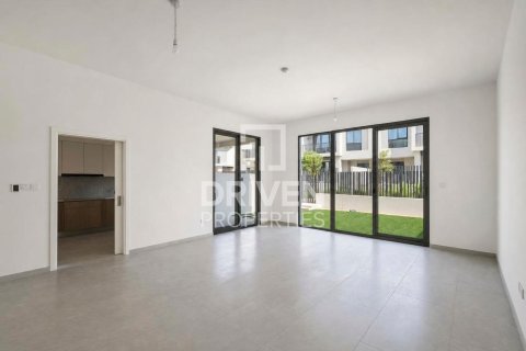 Villa zur Miete in Jebel Ali, Dubai, VAE 4 Schlafzimmer, 252.05 m2 Nr. 765578 - Foto 3