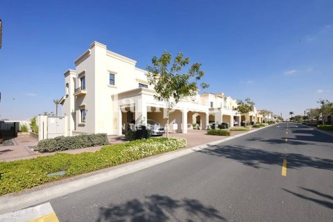 Kaupunkipientalo Arabian Ranches, Dubai, Arabiemiraatit 3 makuuhuonetta, 234.48717200 m2 № 651316 - kuva 13