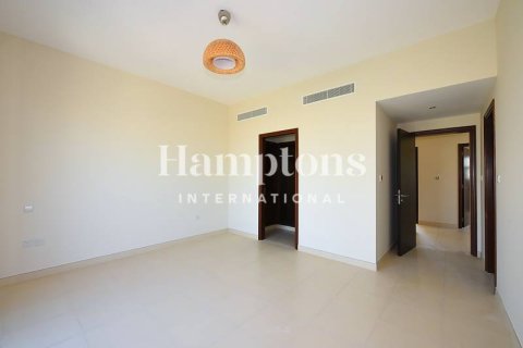 Kaupunkipientalo Arabian Ranches, Dubai, Arabiemiraatit 3 makuuhuonetta, 234.48717200 m2 № 651316 - kuva 3