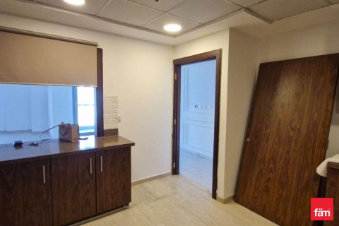Снять в аренду квартиру в Бизнес-Бэй, Дубай, ОАЭ 3 спальни, 203.4м2, № 696991 - фото 5