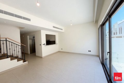 Таунхаус Дубай, БАӘ-да 4 жатын бөлмелер, 144.1 м² № 715124 - фото 2