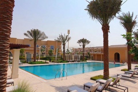 Maison de ville à louer à Dubai, EAU 3 chambres, 162.4 m2 № 715121 - photo 1