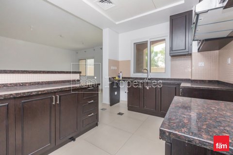 Villa en alquiler en Dubai, EAU 3 dormitorios, 195.3 m2 № 715127 - foto 20