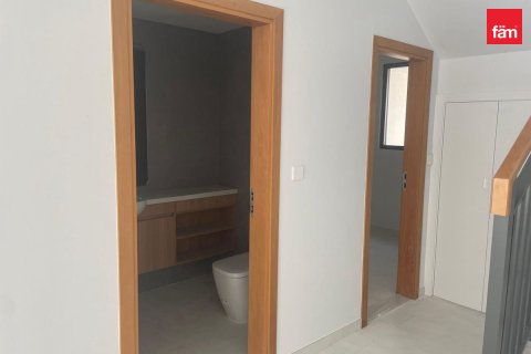 Řadový dům v Dubai, SAE 3 ložnice, 161 m² Č.: 725983 - fotografie 14