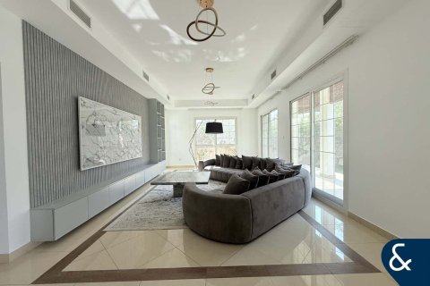 Vila di Mudon, Dubai, UEA 5 kamar tidur, 727 m2 nomor 685262 - foto 4