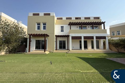 Vila u gradu Mudon, Dubai, UAE 5 spavaće sobe, 727 m2 Br. 685262