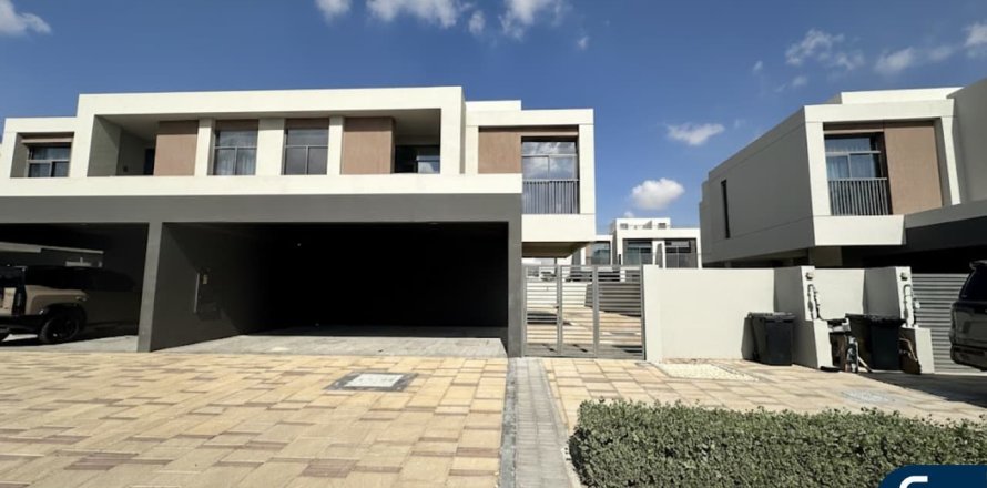 Apartament në THE PULSE në Dubai South (Dubai World Central), Emiratet e Bashkuara Arabe 4 dhoma gjumi, 306 m2. № 685273