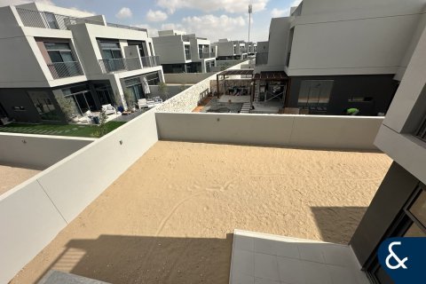 Apartament në THE PULSE në Dubai South (Dubai World Central), Emiratet e Bashkuara Arabe 4 dhoma gjumi, 306 m2. № 685273 - Foto 3