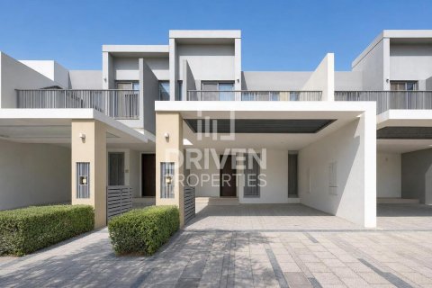 Townhouse sa Tilal Al Ghaf, Dubai, UAE 3 silid-tulugan, 140.47 sq.m. № 756072 - larawan 1