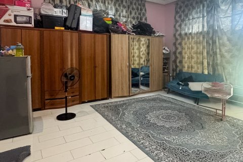 Villa en alquiler en Al Quoz, Dubai, EAU 3 dormitorios, 929.03 m2 № 749775 - foto 9