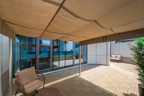 Apartament de închiriat în Business Bay, Dubai, EAU 2 dormitoare, 159.71 mp.  №749780 - poză 13
