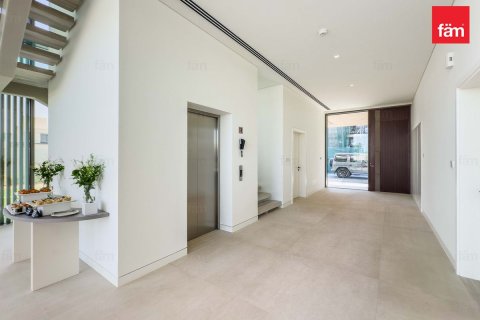 Vila v Dubai, SAE 4 spálne, 479.6 m2 č. 658925 - Fotografia 15