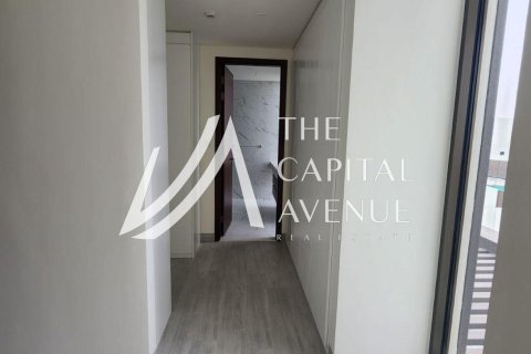 Villa zur Miete in Abu Dhabi, VAE 4 Schlafzimmer, 1115.3 m2 Nr. 757637 - Foto 10
