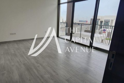 Villa zur Miete in Abu Dhabi, VAE 4 Schlafzimmer, 1115.3 m2 Nr. 757637 - Foto 12
