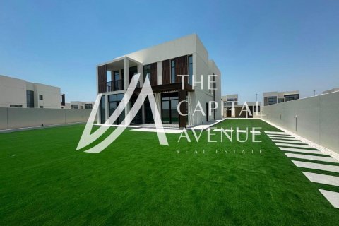 Villa zur Miete in Abu Dhabi, VAE 4 Schlafzimmer, 1115.3 m2 Nr. 757637 - Foto 18