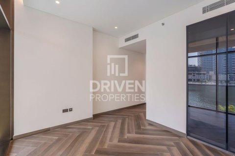 Apartment sa Business Bay, Dubai, UAE 3 silid-tulugan, 216 sq.m. № 653738 - larawan 12