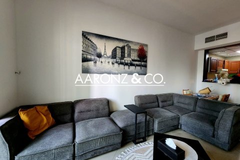 Apartament na sprzedaż w Jumeirah Lake Towers, Dubai, ZEA 1 sypialnia, 64 mkw., nr 679392 - zdjęcie 3