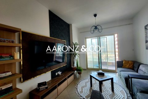 Apartament na sprzedaż w Jumeirah Lake Towers, Dubai, ZEA 1 sypialnia, 64 mkw., nr 679392 - zdjęcie 2