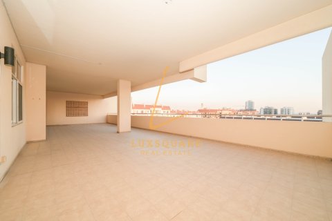 Apartman u Motor City, Dubai, UAE 3 spavaćih soba, 272 m2 Br. 679378 - fotografija 26