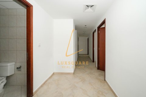 Apartman u Motor City, Dubai, UAE 3 spavaćih soba, 272 m2 Br. 679378 - fotografija 7