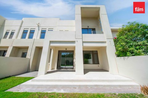 Reem、Dubai、UAE にあるヴィラの賃貸物件 5ベッドルーム、215.1 m2、No735343 - 写真 1