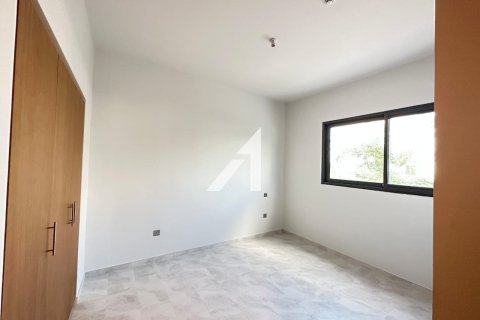 וילה להשכרה ב Dubai Land, Dubai, איחוד האמירויות  4 חדרי שינה, 240 מ"ר, מספר 679317 - תמונה 16