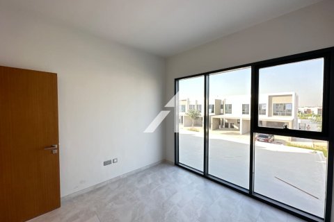 וילה להשכרה ב Dubai Land, Dubai, איחוד האמירויות  4 חדרי שינה, 240 מ"ר, מספר 679317 - תמונה 10