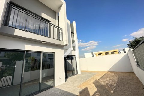 וילה להשכרה ב Dubai Land, Dubai, איחוד האמירויות  4 חדרי שינה, 240 מ"ר, מספר 679317 - תמונה 8