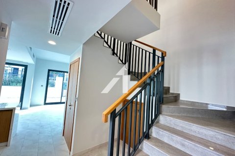 וילה להשכרה ב Dubai Land, Dubai, איחוד האמירויות  4 חדרי שינה, 240 מ"ר, מספר 679317 - תמונה 7