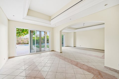 Vila u Dubai Investment Park, UAE 5 spavaćih soba, 555.28 m2 Br. 748541 - fotografija 12