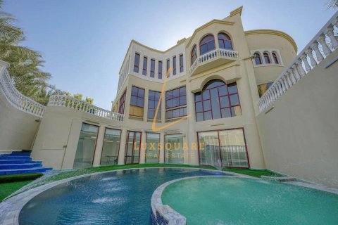 Emirates Hills, Dubai, UAE의 빌라 침실 8개, 1486제곱미터 번호 700850