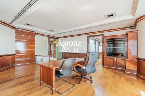 Office in Jumeirah Lake Towers, Dubai, UAE 630 sq.m. № 708718