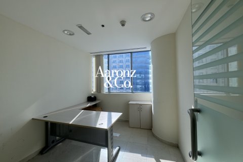Снять в аренду офис в Бизнес-Бэй, Дубай, ОАЭ 89м2, № 708715 - фото 3
