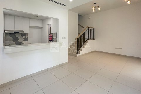 Adosado en alquiler en Dubai Land, Dubai, EAU 4 dormitorios, 250.4 m2 № 652019 - foto 1